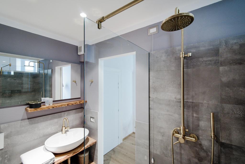 Guesthouse Volta 38 Комо Екстериор снимка