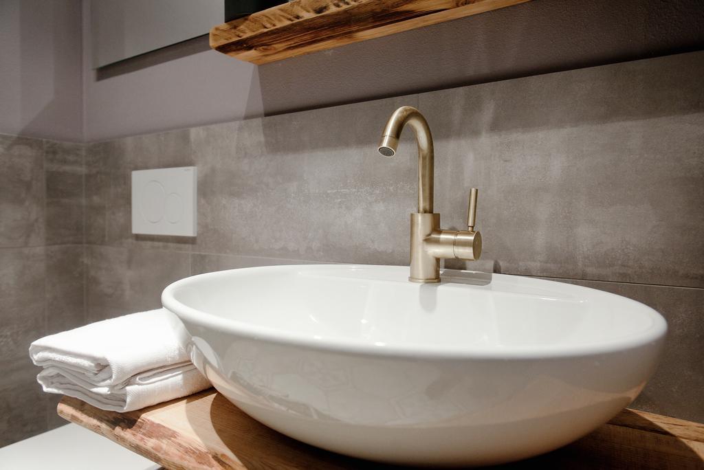 Guesthouse Volta 38 Комо Екстериор снимка