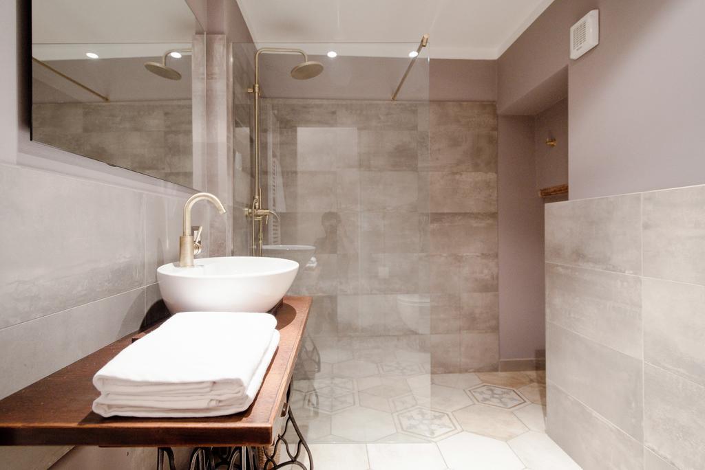 Guesthouse Volta 38 Комо Екстериор снимка